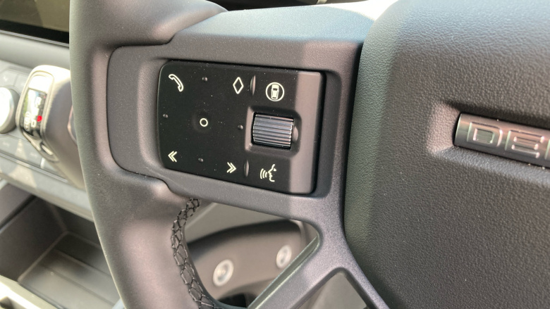 Land Rover Defender 3.0 D350 X-Dynamic SE 130 5dr Auto [8 Seat] Diesel Estate